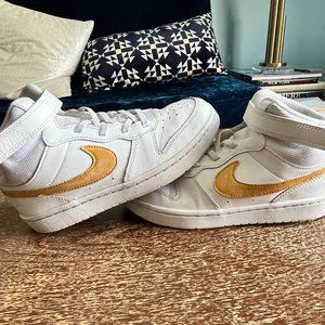 Nike Court Borough High Tops, White, Size 3